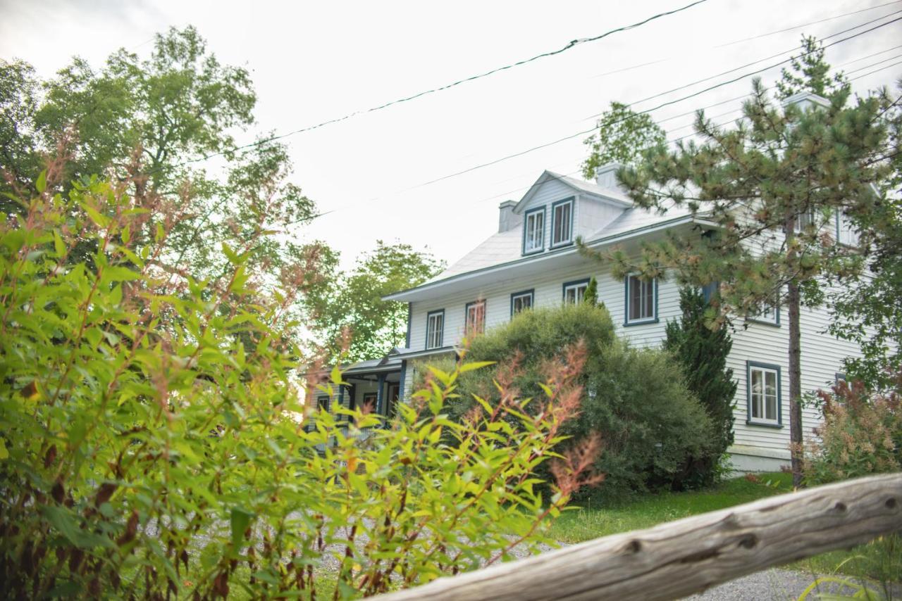 Le Triangle De L'Ile Hotell Saint-Laurent-de-l'ile d'Orleans Exteriör bild